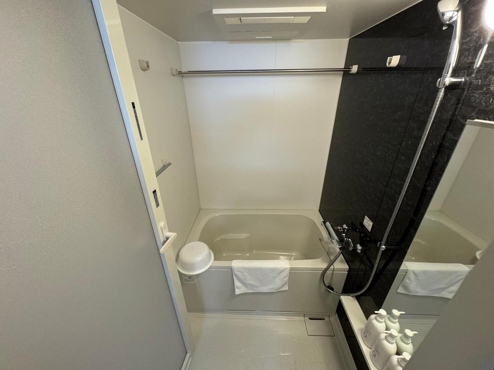 Color Tsuruhashi Apartment โอซาก้า ภายนอก รูปภาพ